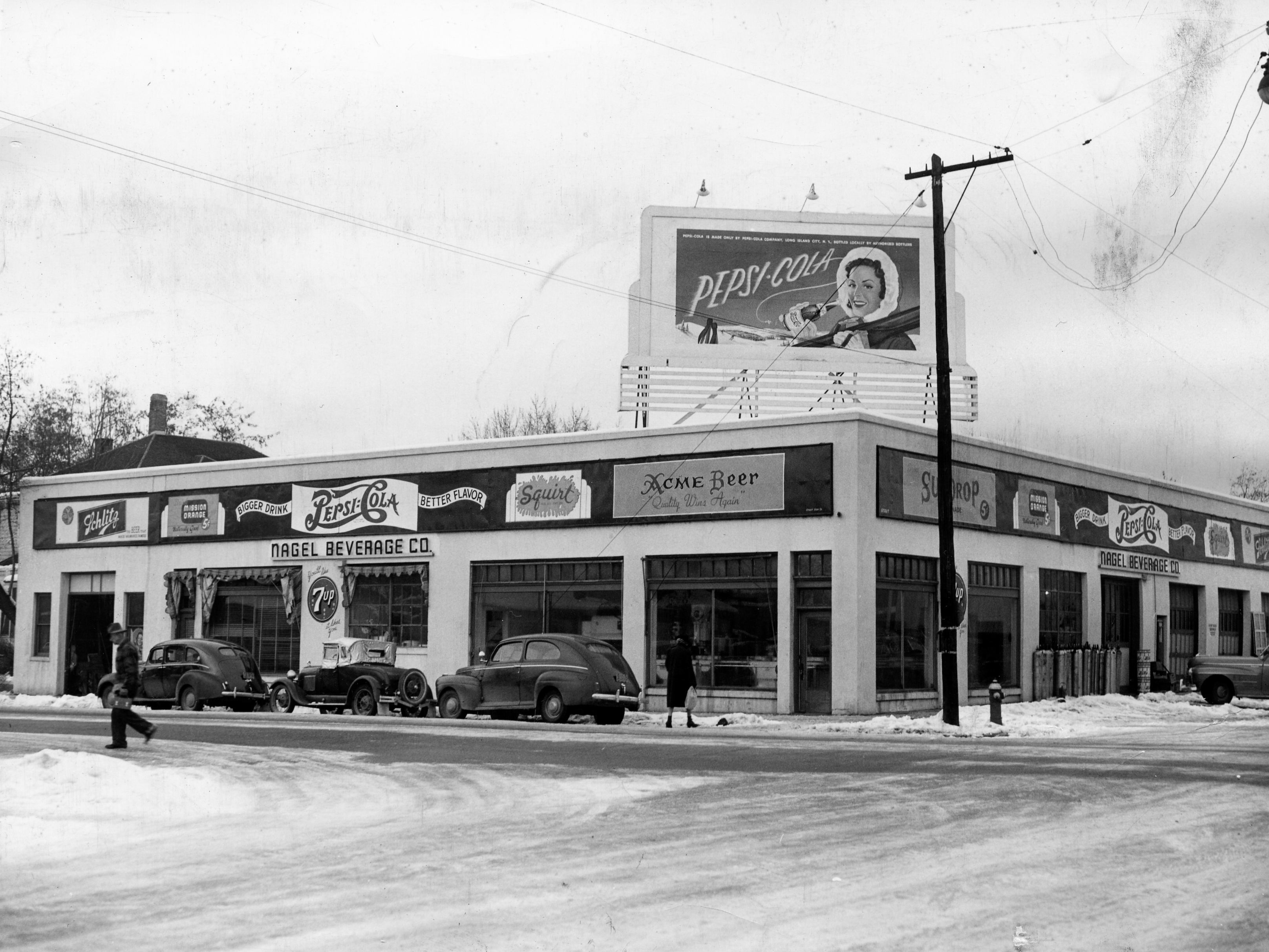 13th and Main Streets, about 1935 . . .